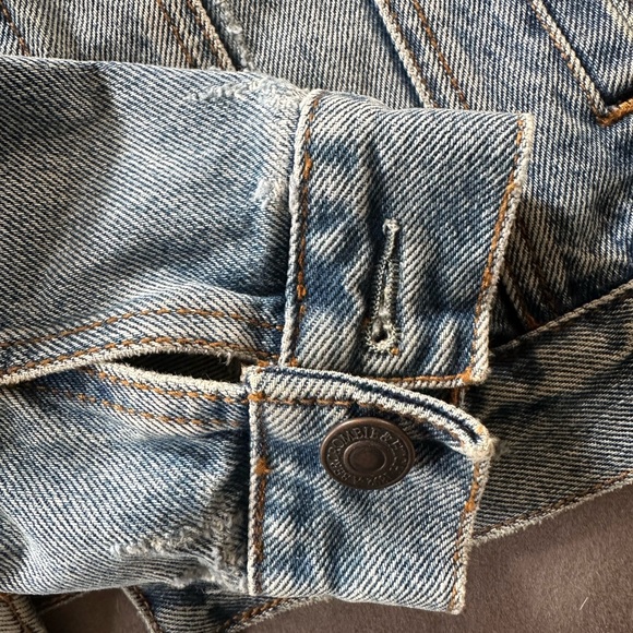 Abercrombie and Fitch distressed denim jacket in size XS - Picture 7 of 9